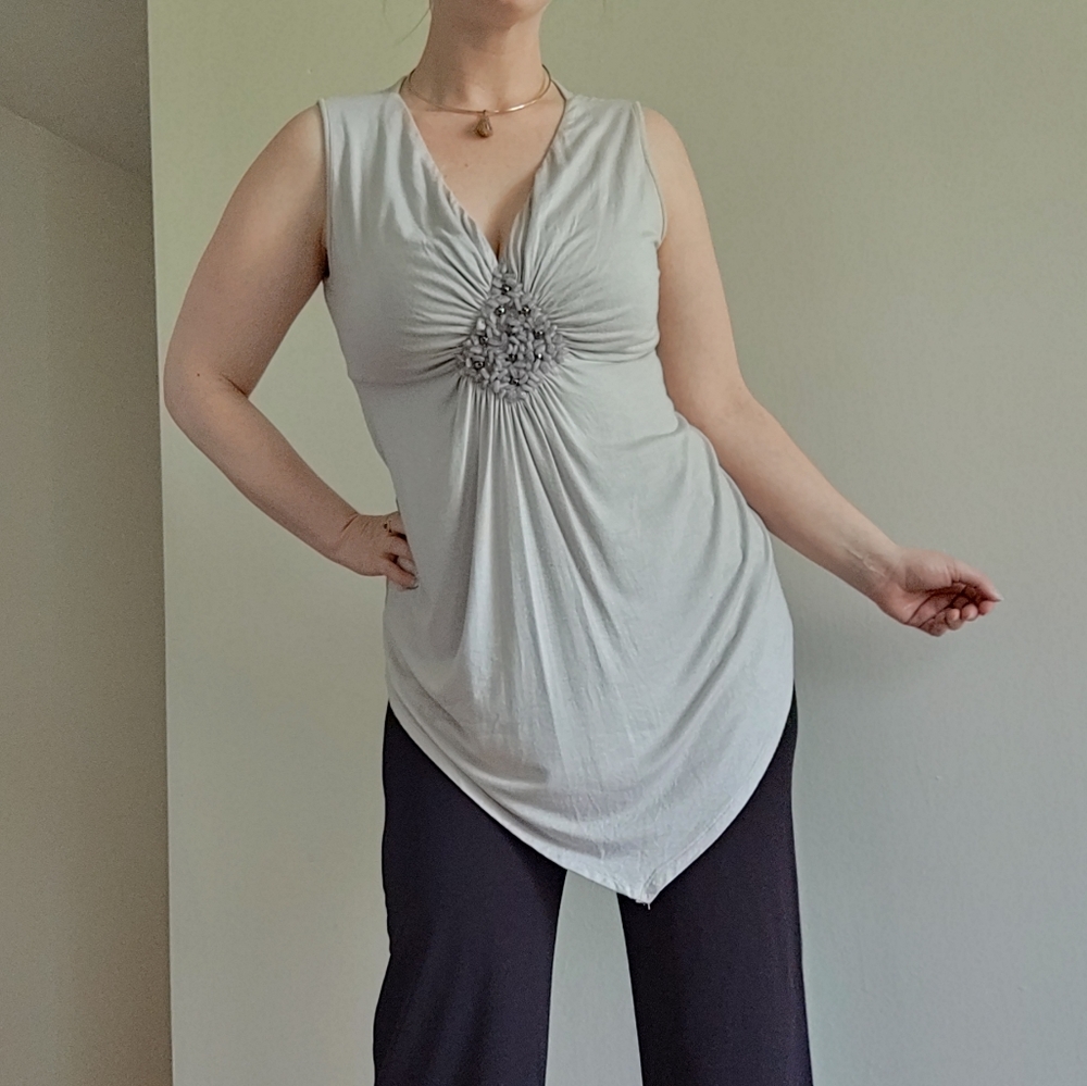 Rain Y2k grey beaded sleeveless top. Size L